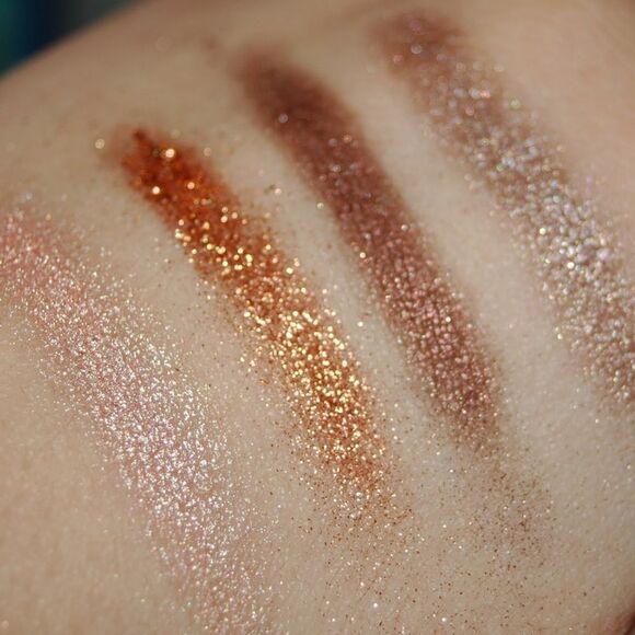 MAC Glitter Brilliants in Copper - Picture 4 of 17